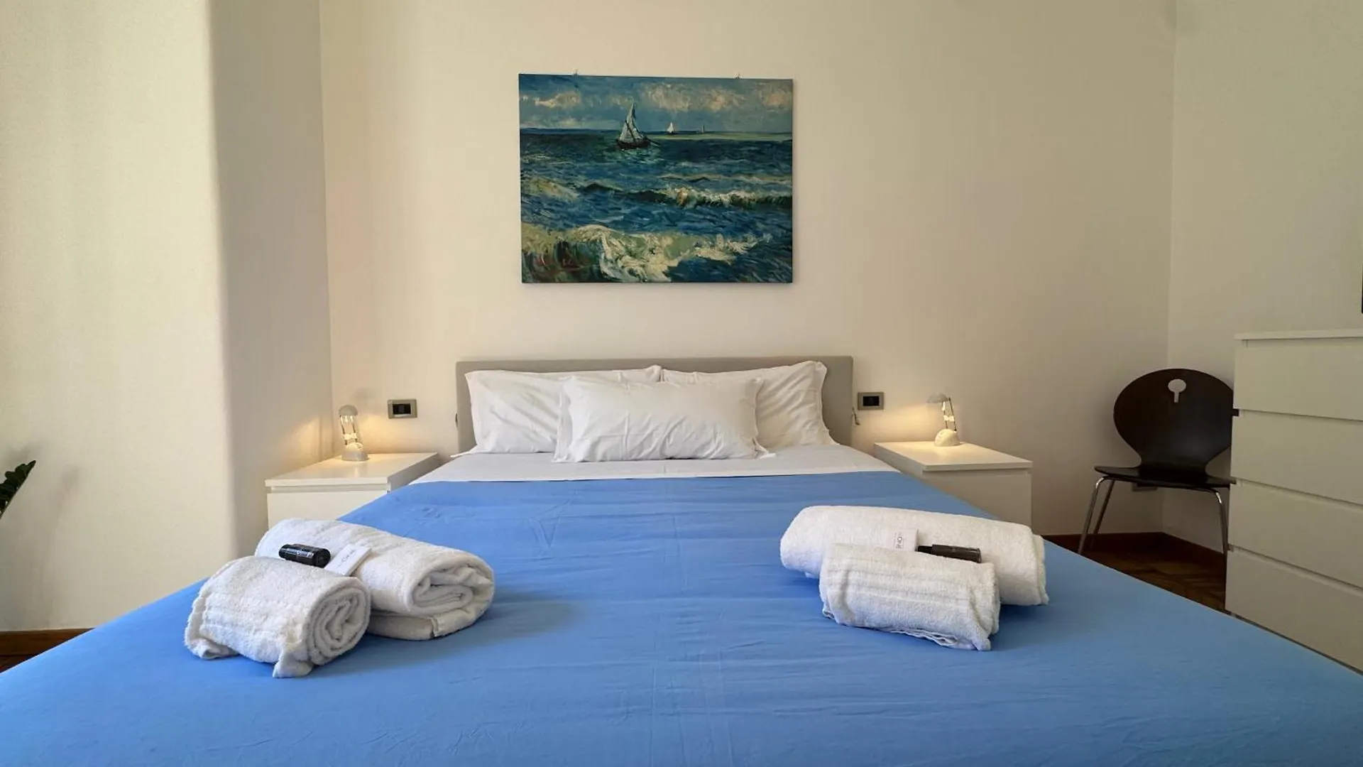 Bright Apartment With Balcony In Corso Xxii Marzo Milano