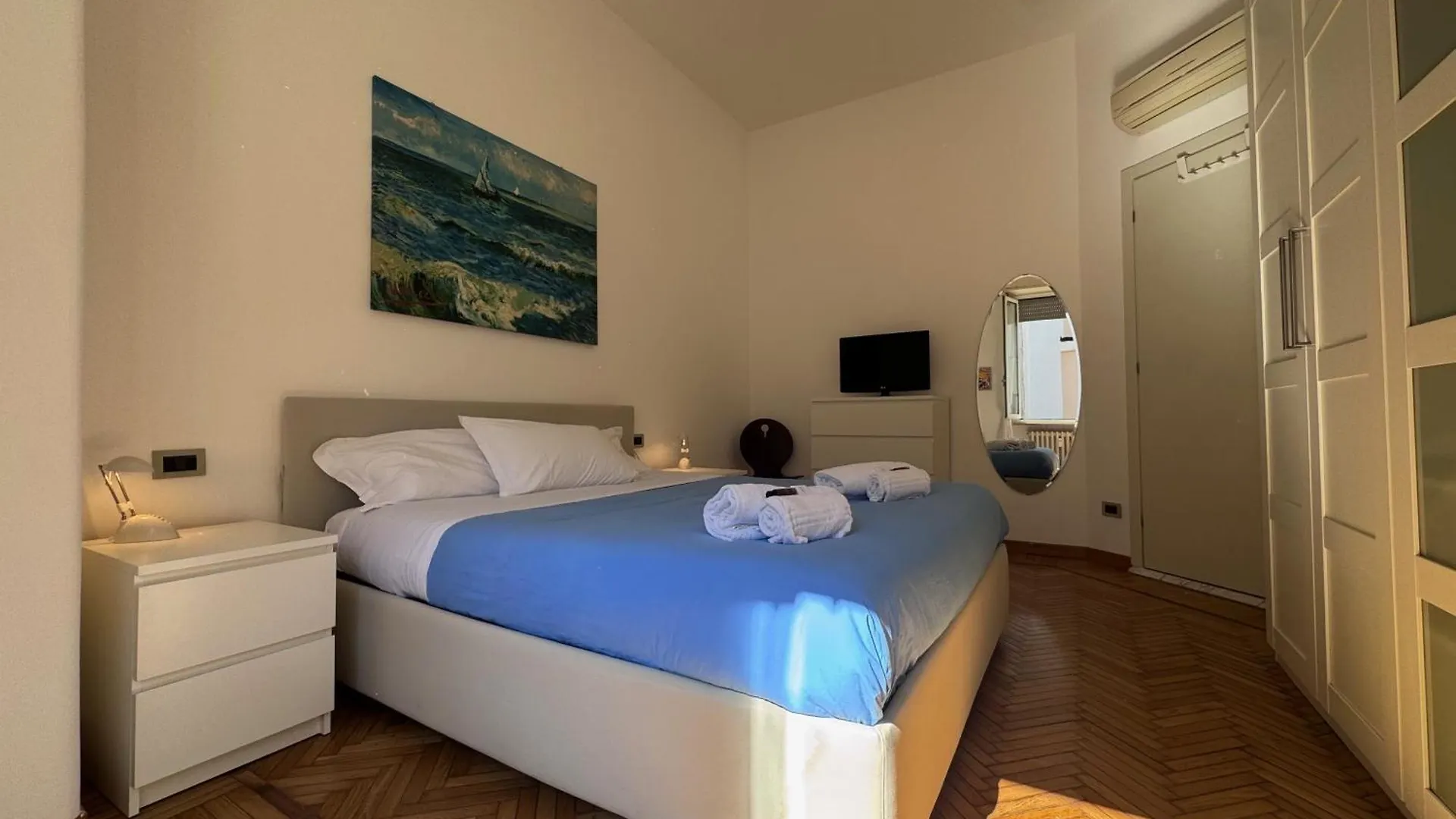 Bright Apartment With Balcony In Corso Xxii Marzo Milano 0*,  Italien